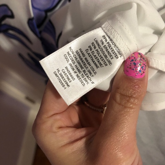 Chelsea28 Floral Midi Dress - Picture 4 of 5